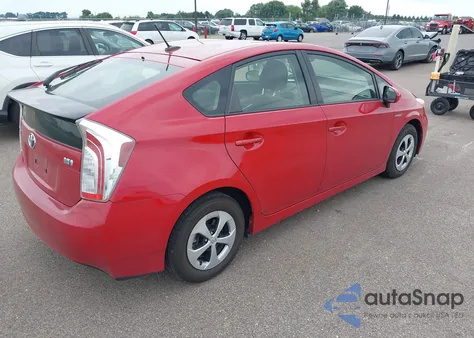 2013 Toyota Prius Three z USA, uszkodzony, nr VIN JTDKN3DU8D5643438